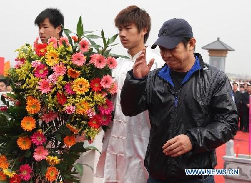 Action star Jet Li pays tribute to Tai Chi master