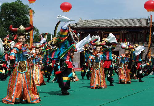 Festival brings music to Chengde