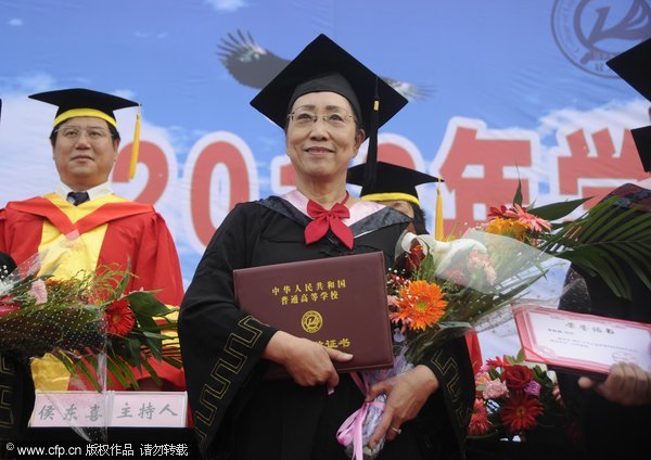 Woman, 64, receives bachelor's degree