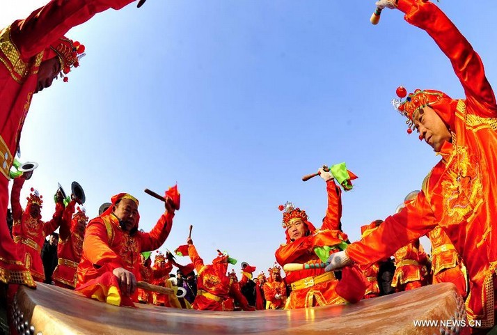 Drumers beat drums for lunar New Year